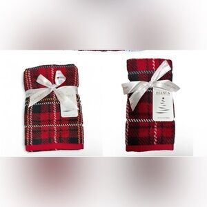 Bianca 4 Pc Towel Set: 2 Hand 2 FingerTip Towels Christmas Holiday Tartan Plaid
